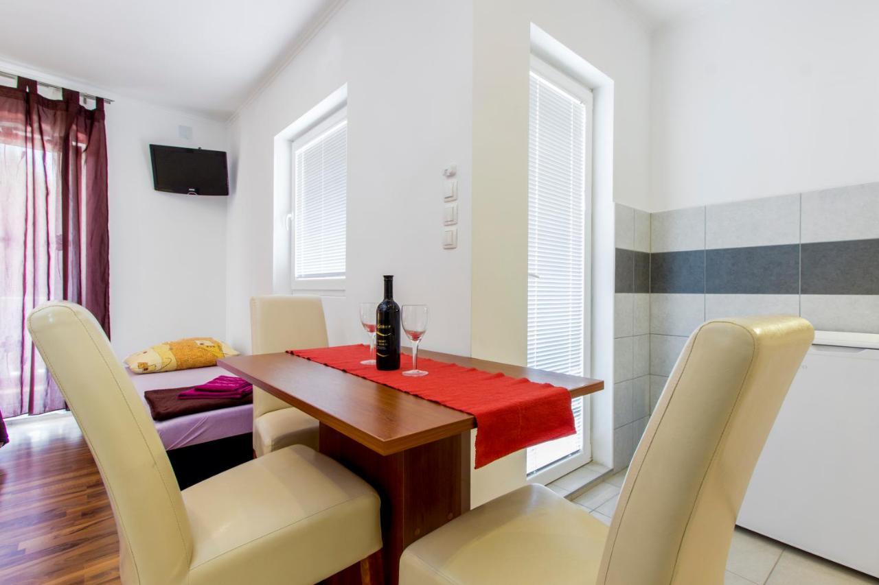 Apartmani Mariva Vodice Exteriér fotografie