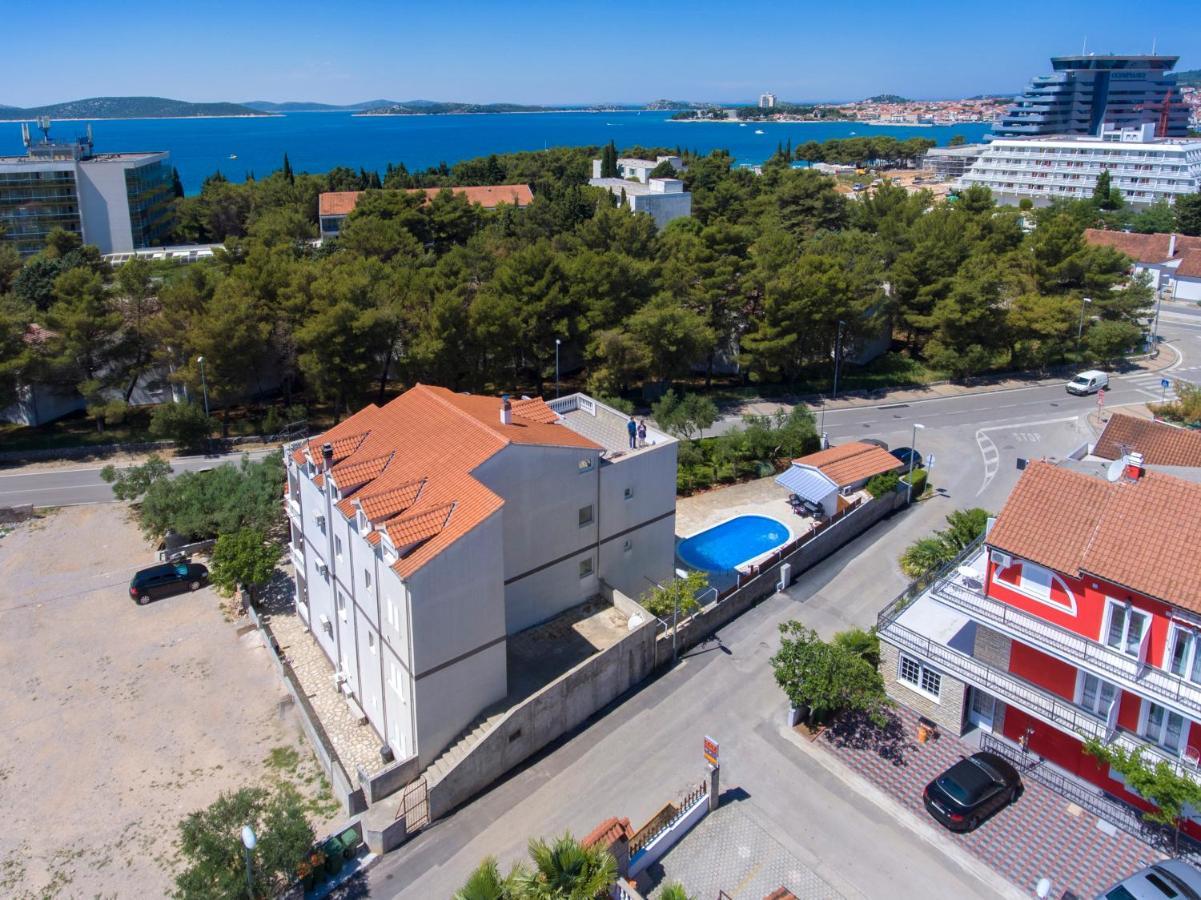 Apartmani Mariva Vodice Exteriér fotografie