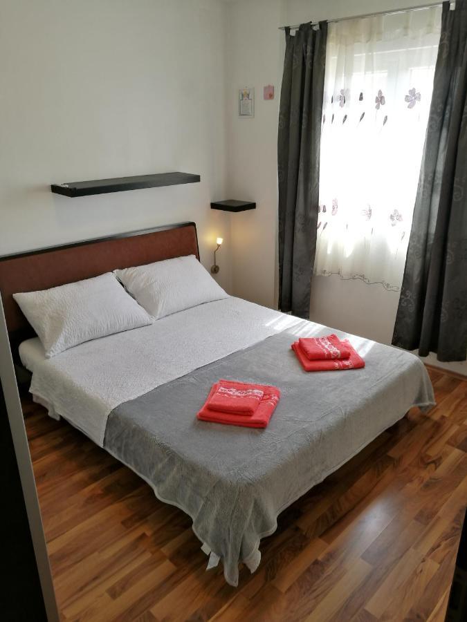 Apartmani Mariva Vodice Exteriér fotografie