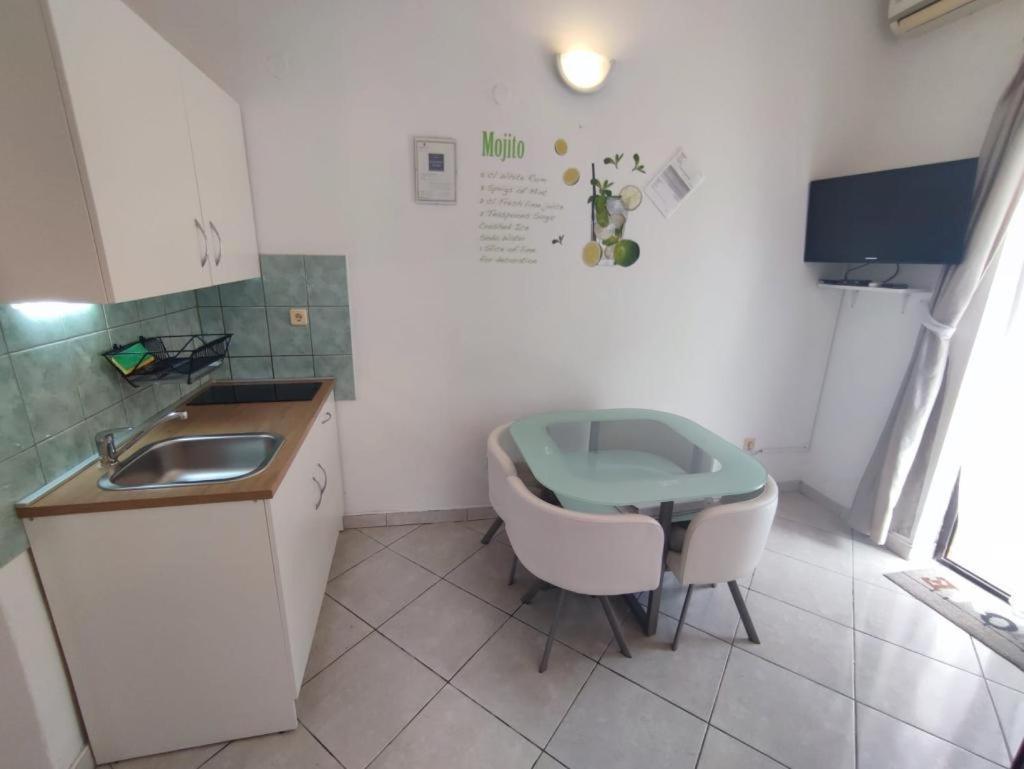 Apartmani Mariva Vodice Exteriér fotografie