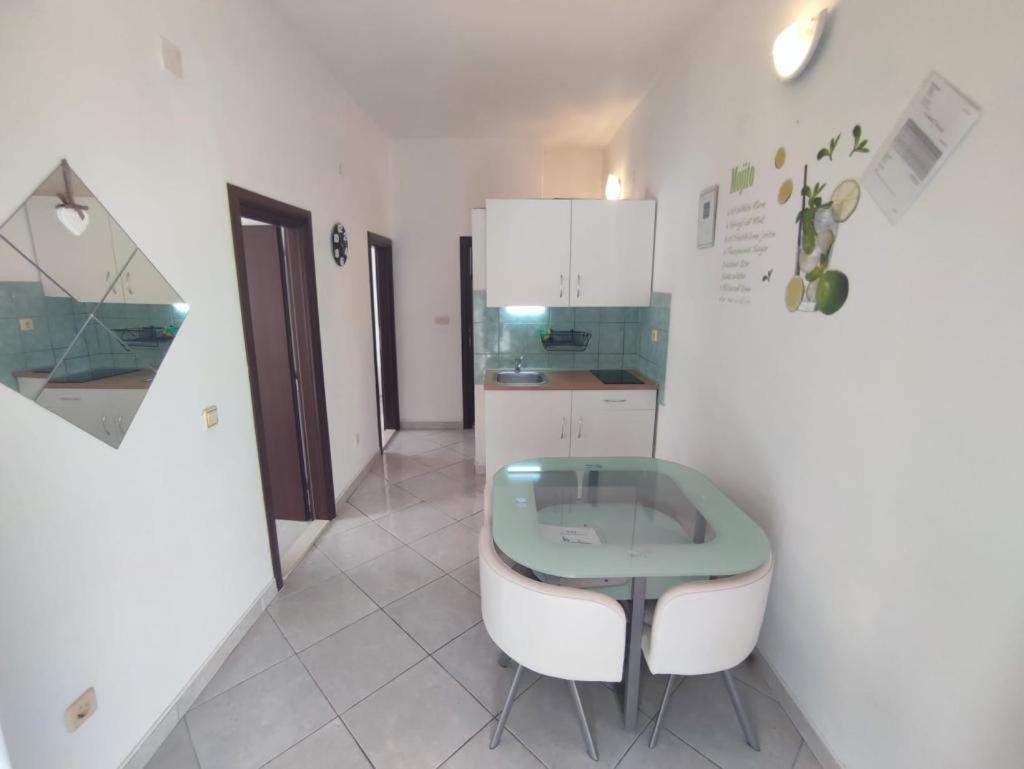 Apartmani Mariva Vodice Exteriér fotografie